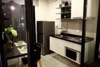 6503-1040 ให้เช่า คอนโด อ่อนนุช บางจาก BTSพระโขนง The Base Park East 1นอน ชั้นสูง