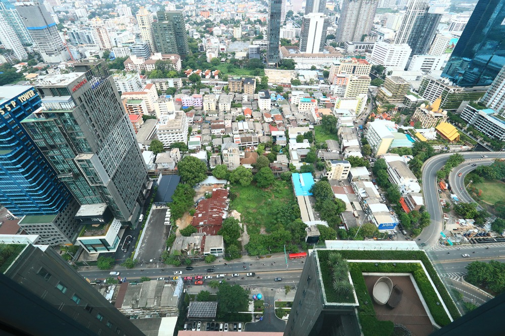 6701-068 ขายคอนโด สุขุมวิท พร้อมพงษ์ BTSเอกมัย C Ekkamai 1ห้องนอน Duplex ชั้นสูง