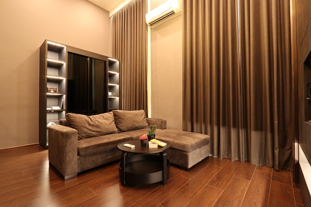 6701-068 ขายคอนโด สุขุมวิท พร้อมพงษ์ BTSเอกมัย C Ekkamai 1ห้องนอน Duplex ชั้นสูง