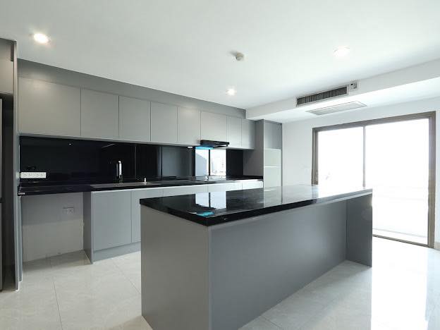 ให้เช่า - คอนโดมิเนียมชั้น 16 บนโรงแรม Avana Hotel