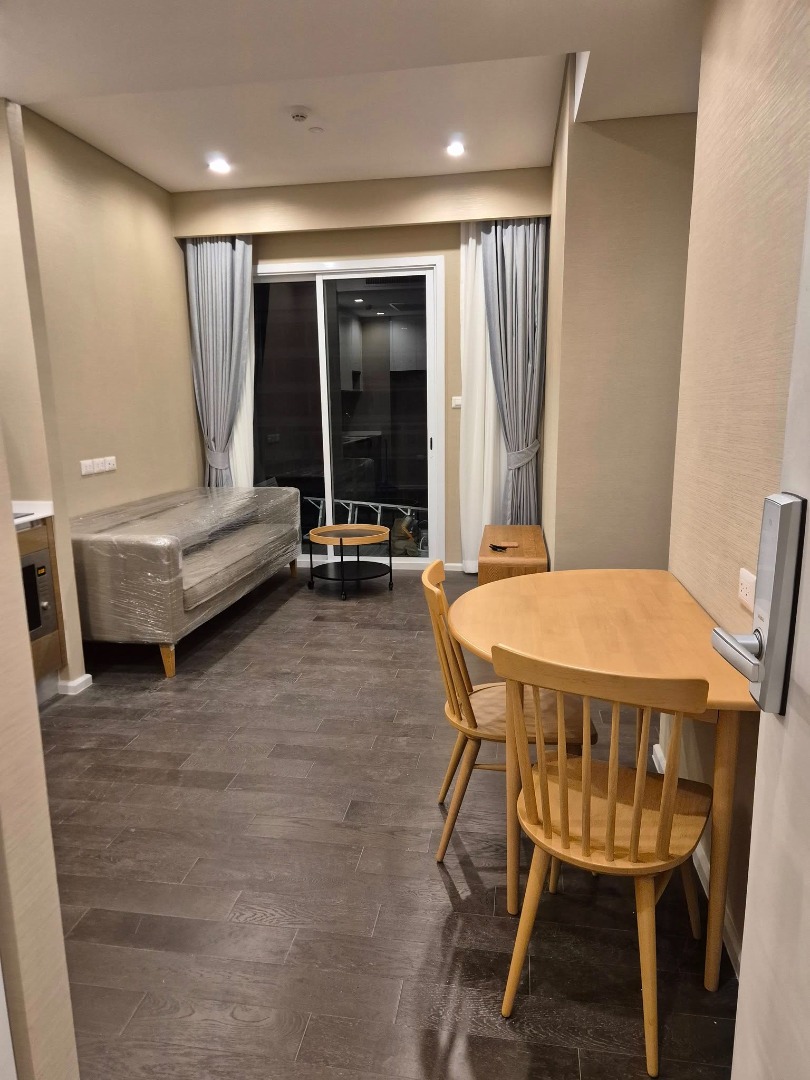 6812-052 ให้เช่า คอนโด ลาดพร้าว จตุจักร The Saint Residences MRTพหลโยธิน วิวสวน 