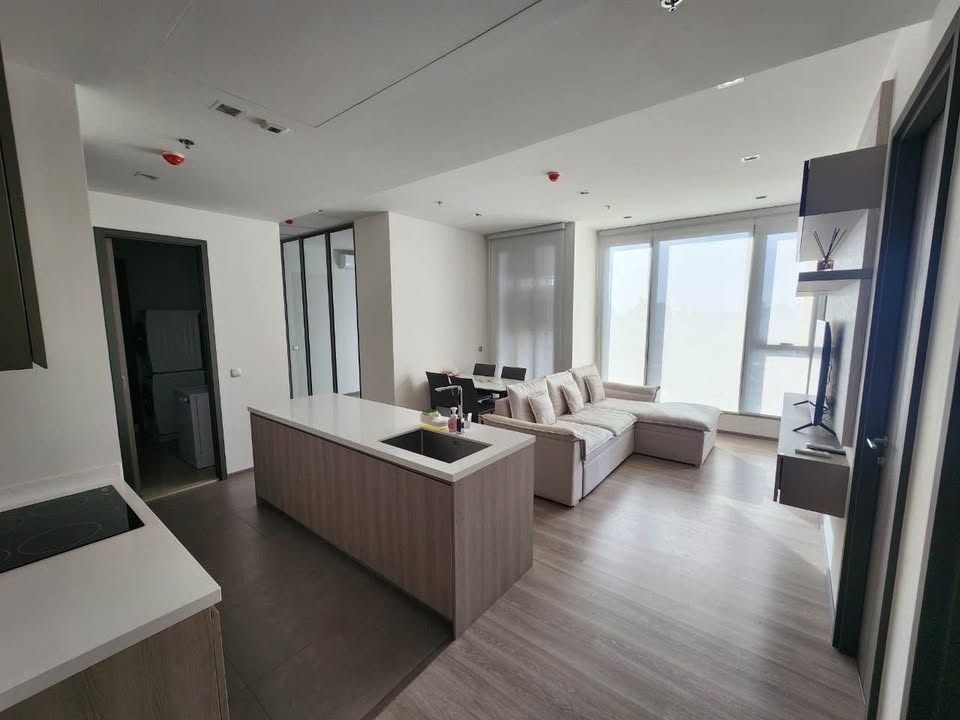 6812-054 ให้เช่า คอนโด เจริญกรุง สาทร Rhythm Charoenkrung Pavillion BTSสะพานตากสิน  2 ห้องนอน