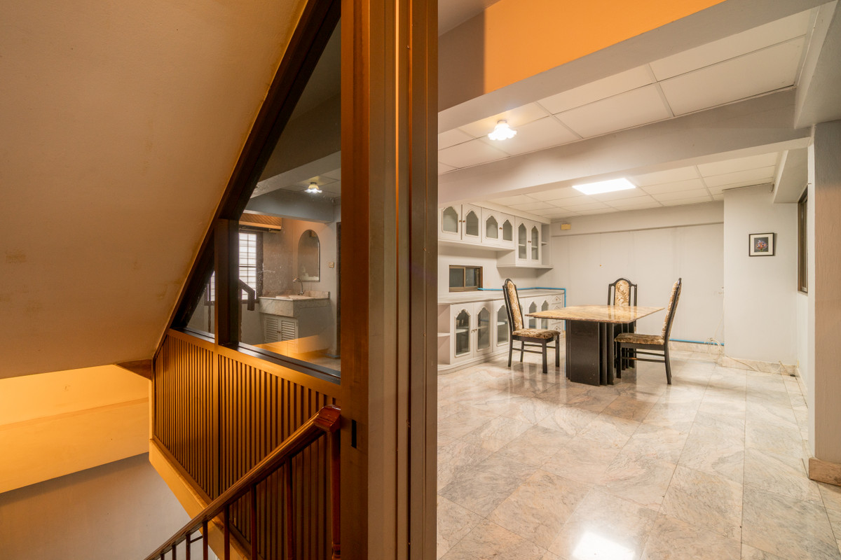 6812-056 ให้เช่า อาคารพาณิชย์ 4 ชั้น 2 คูหา พระราม3 ใกล้ถ.วงแหวนอุตสาหกรรม 