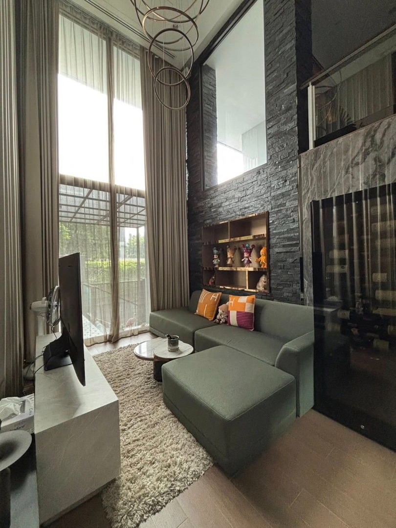 6812-082 ขาย บ้านเดี่ยว 3 ชั้น ประเสริฐมนูกิจ เลียบด่วน โครงการบ้านกลางเมือง Classe เอกมัย-รามอินทรา