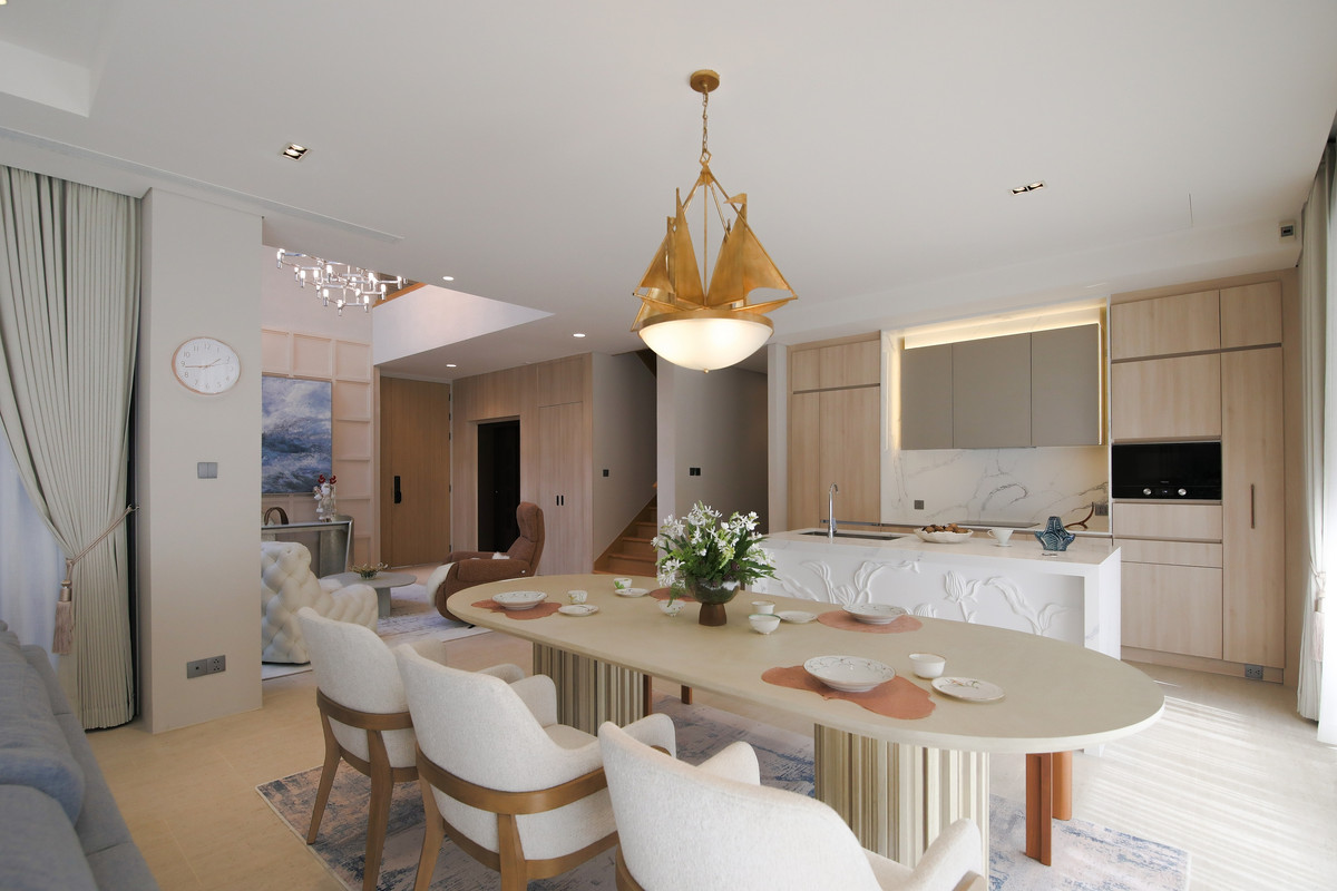 6901-067 ให้เช่า บ้านเดี่ยว 3 ชั้น พร้อมสระว่ายน้ำ พัฒนาการ สวนหลวง The Urban Reserve Rama9-Motorway 5 ห้องนอน