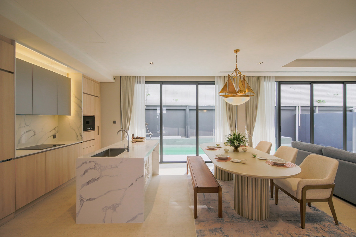 6901-067 ให้เช่า บ้านเดี่ยว 3 ชั้น พร้อมสระว่ายน้ำ พัฒนาการ สวนหลวง The Urban Reserve Rama9-Motorway 5 ห้องนอน