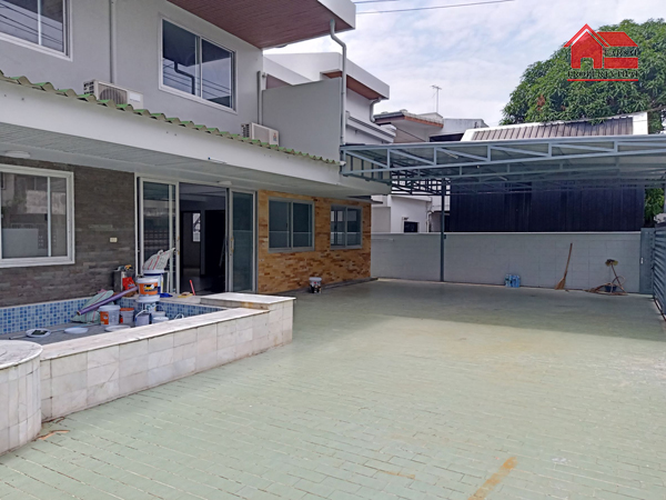 ให้เช่าบ้านเดี่ยวหลังใหญ่ 2 ชั้น เนื้อที่ 99 ตารางวา 6 ห้องนอน 3 ห้องน้ำ แอร์ เฟอร์บางส่วนตกแต่งใหม่ ถนน พัฒนาการ เขตสวนหลวง ราคาเช่า 35,000 บ/ด