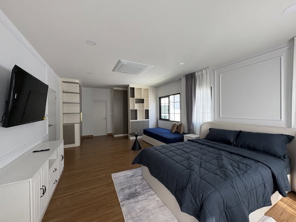 ให้เช่าบ้านเดี่ยวหรู 2ชั้นเนื้อที่ 64.5 ตร.วพื้นที่ใช้สอย 303ตร.ม 4ห้องนอน 5ห้องน้ำ ถนนบางนาตราด หลังห้างเมกะบางนา ราคาเช่า 150,000 บ/ด