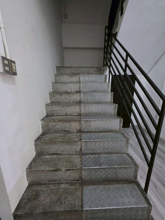 ให้เช่าบ้านเดี่ยว 2 ชั้นเนื้อที่ 101 ตารางวา พื้นที่ใช้สอย 450 ตารางเมตร 5 ห้องนอน 3 ห้องน้ำ เฟอร์บางส่วน ถนน สุขุมวิท101/1 ราคาเช่า 65,000 บ/ด