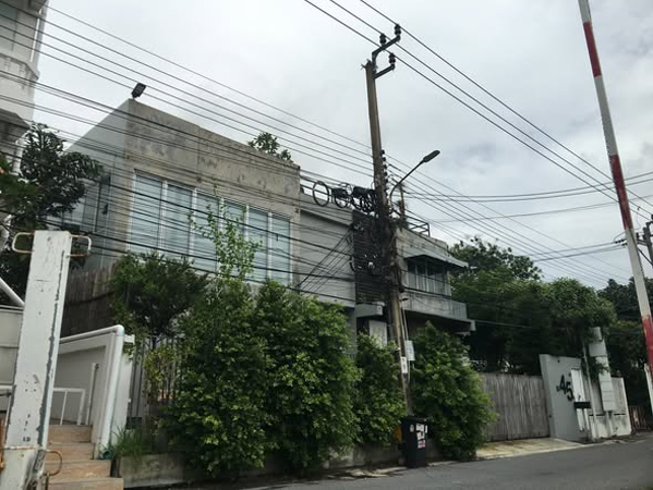 ให้เช่าบ้านเดี่ยว 2 ชั้นเนื้อที่ 101 ตารางวา พื้นที่ใช้สอย 450 ตารางเมตร 5 ห้องนอน 3 ห้องน้ำ เฟอร์บางส่วน ถนน สุขุมวิท101/1 ราคาเช่า 65,000 บ/ด