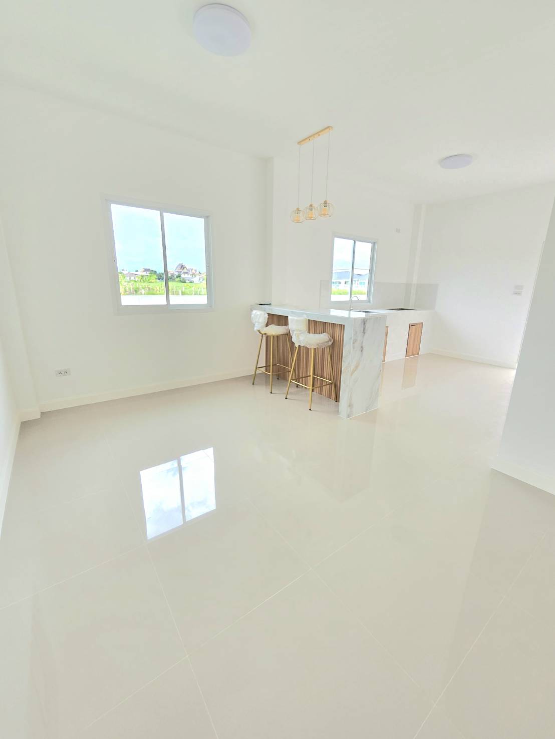 บ้านหลังใหญ่ใกล้เซ็นทรัลเฟส เชียงใหม่