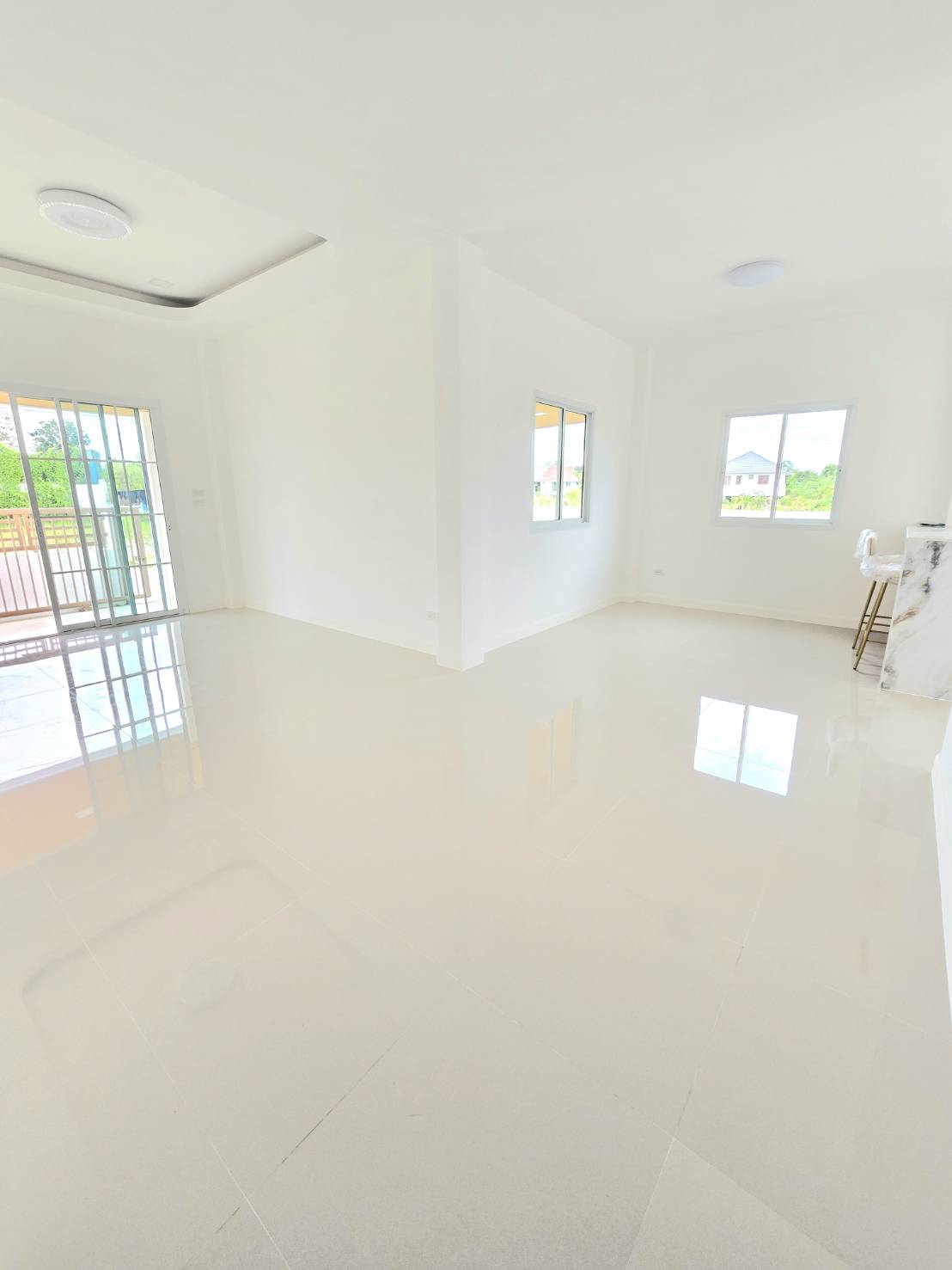 บ้านหลังใหญ่ใกล้เซ็นทรัลเฟส เชียงใหม่