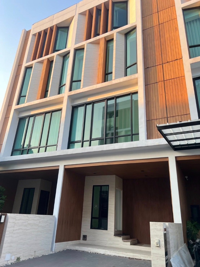 6901-080 ให้เช่า โฮมออฟฟิศ 4 ชั้น รัชดา ลาดพร้าว The Author รัชดา 32 