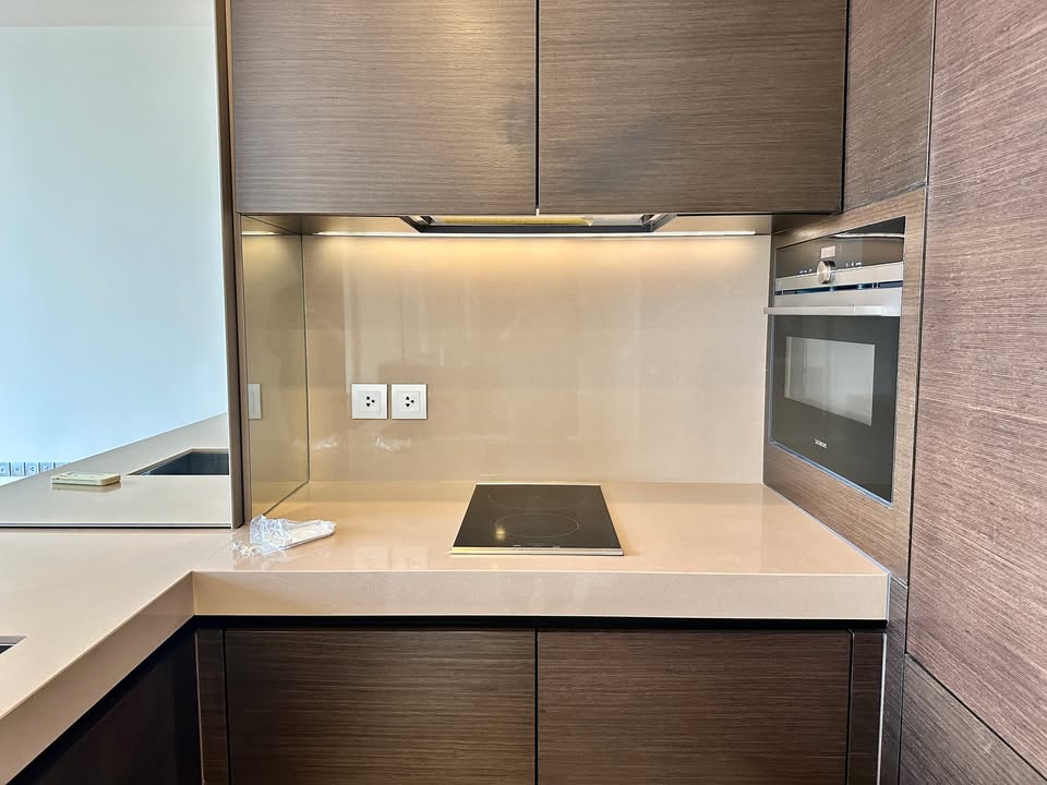 6902-008 ขาย คอนโด สีลม ศาลาแดง Saladaeng One MRTลุมพินี 1ห้องนอน  