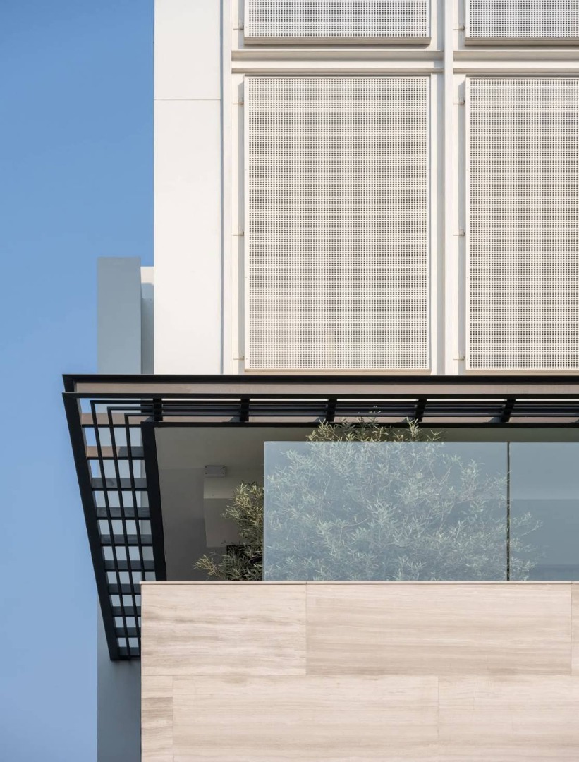 6902-036 ขาย โฮมออฟฟิศ 5 ชั้น พร้อมลิฟต์โดยสาร  สระว่ายน้ำส่วนตัว อารีย์ สะพานควาย