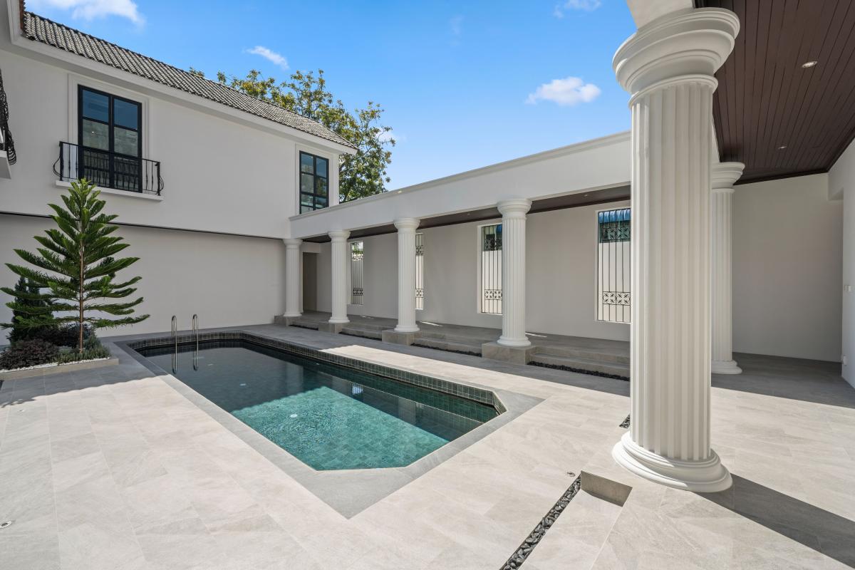 6902-052 ขาย บ้านเดี่ยว 2 ชั้น รีโนเวทใหม่ พร้อมสระว่ายน้ำส่วนตัว ลาดพร้าว นาคนิวาส โชคชัย4