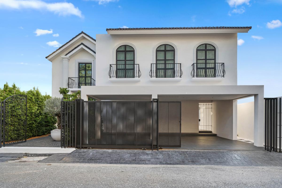 6902-052 ขาย บ้านเดี่ยว 2 ชั้น รีโนเวทใหม่ พร้อมสระว่ายน้ำส่วนตัว ลาดพร้าว นาคนิวาส โชคชัย4