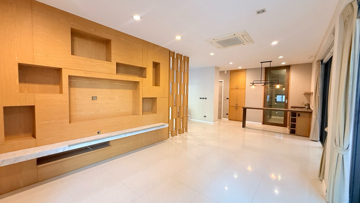 6902-063 ขาย บ้านเดี่ยว 3 ชั้น โยธินพัฒนา โครงการ ไพรเวท เนอวานา เรสซิเดนซ์ หน้าสวน 