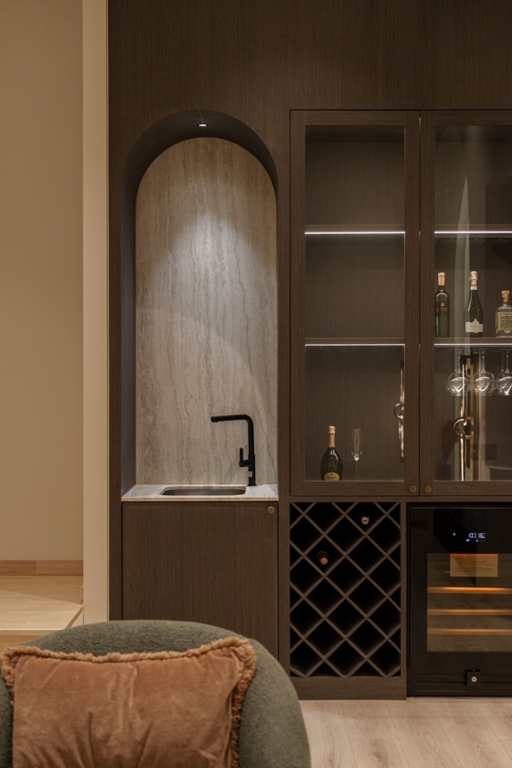 6902-066 ขาย ทาวน์โฮม 3 ชั้น ห้วยขวาง รัชดา พร้อมลิฟท์ส่วนตัว รีโนเวทใหม่ ใกล้ MRT ห้วยขวาง