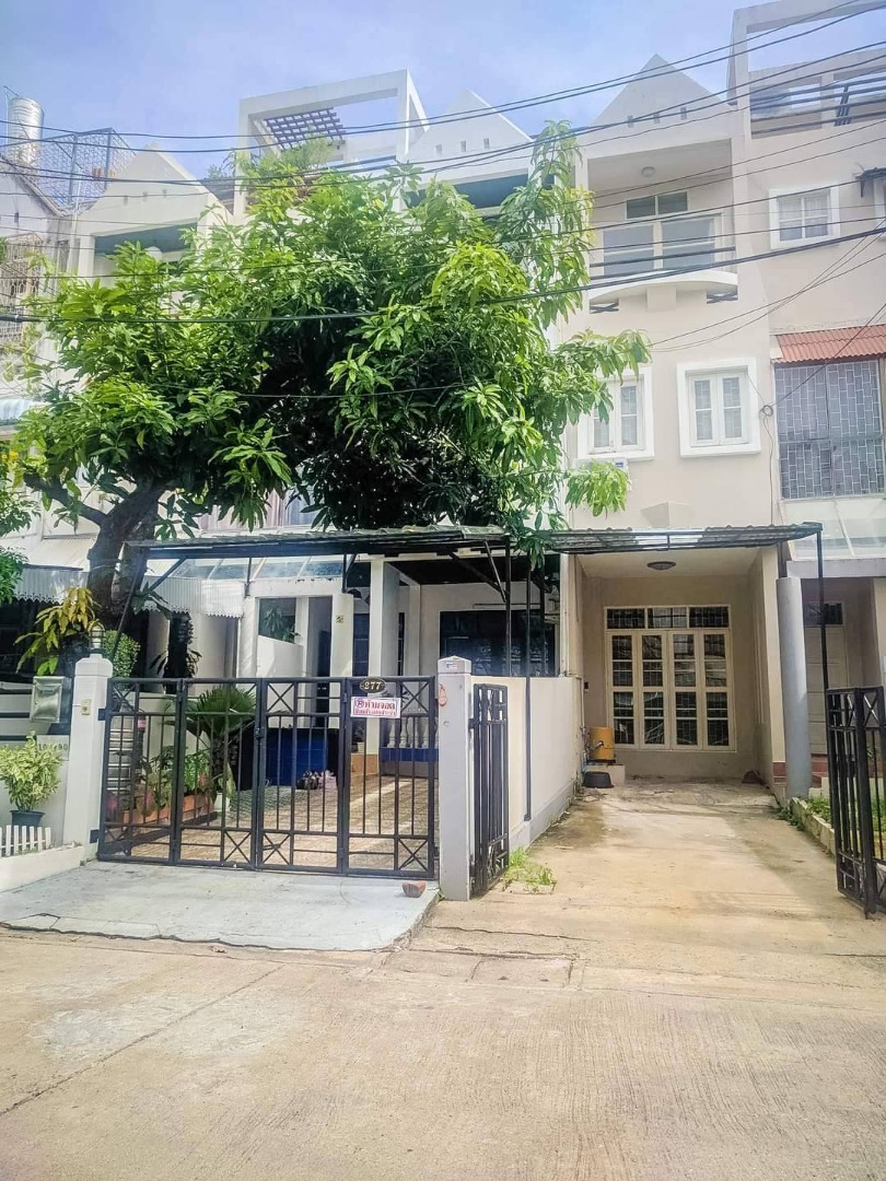 6903-012 ขาย ทาวน์เฮ้าส์ 3 ชั้น ลาซาล หมู่บ้าน ลาซาล เพลส ใกล้ BTS แบริ่ง