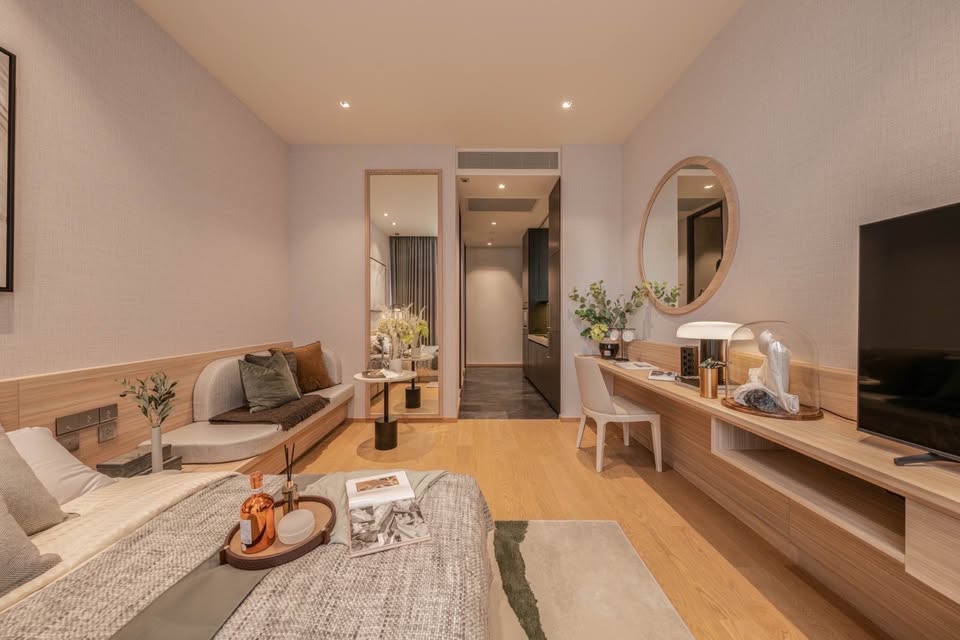 6903-030 Condo for Rent in Chidlom-Ploenchit area, at 28 Chidlom, next to BTS Chidlom