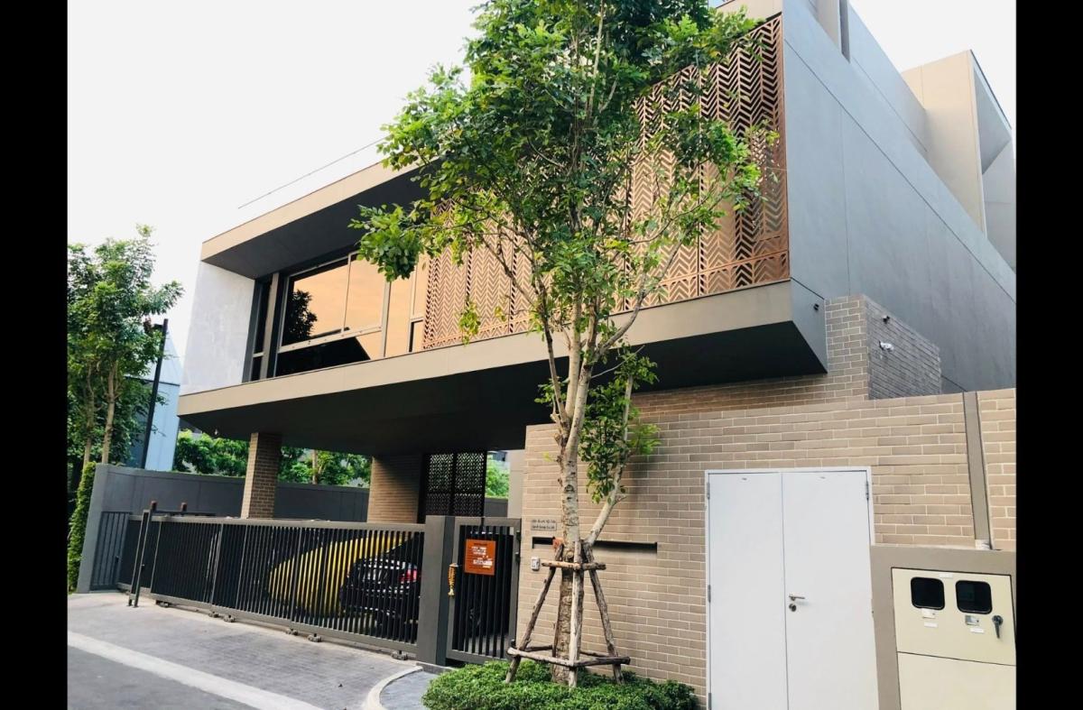 6903-044 ขาย บ้านเดี่ยว 3 ชั้น แปลงมุม สระว่ายน้ำ พัฒนาการ อ่อนนุช Artale Phatthanakan-Thonglor 