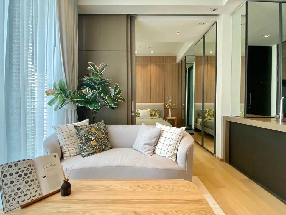 6903-054 Condo for Rent in Chidlom-Ploenchit area, at 28 Chidlom, next to BTS Chidlom