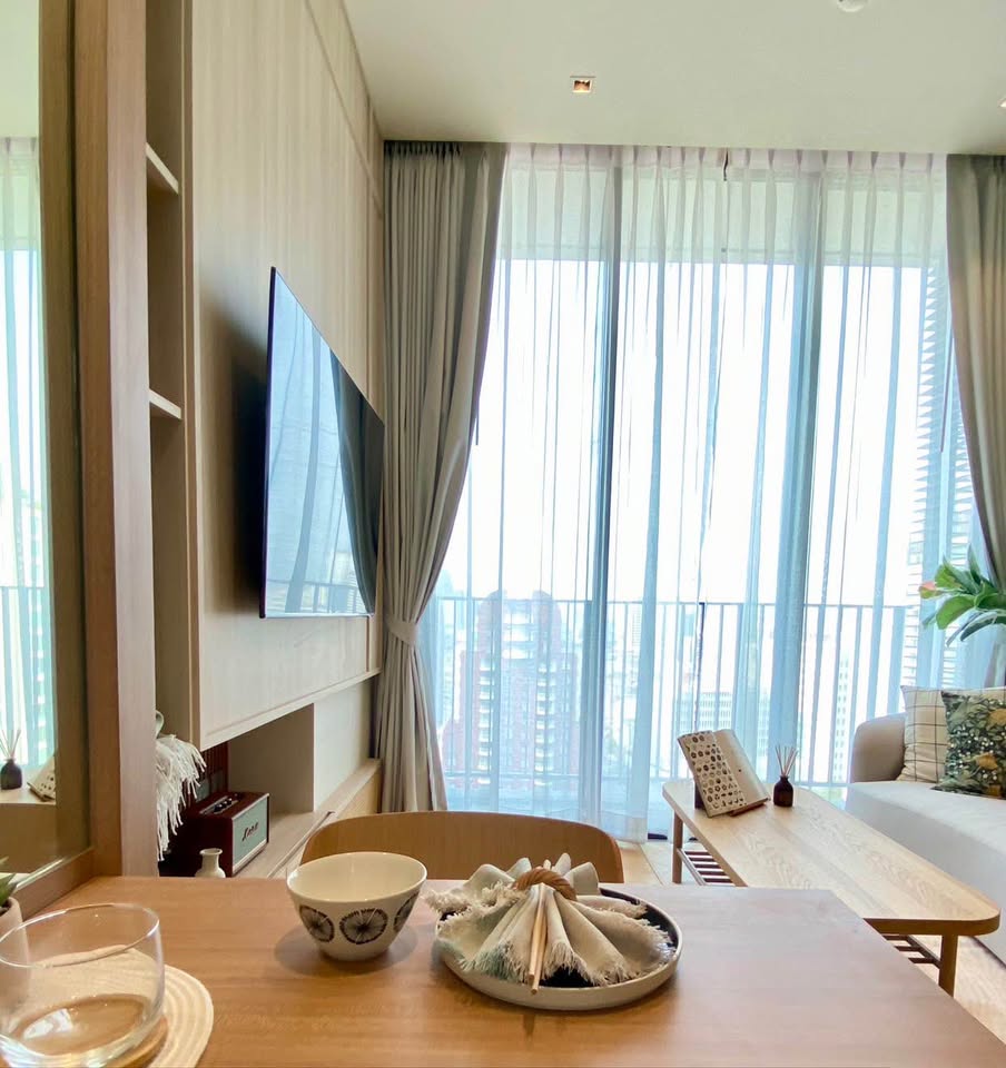 6903-054 Condo for Rent in Chidlom-Ploenchit area, at 28 Chidlom, next to BTS Chidlom
