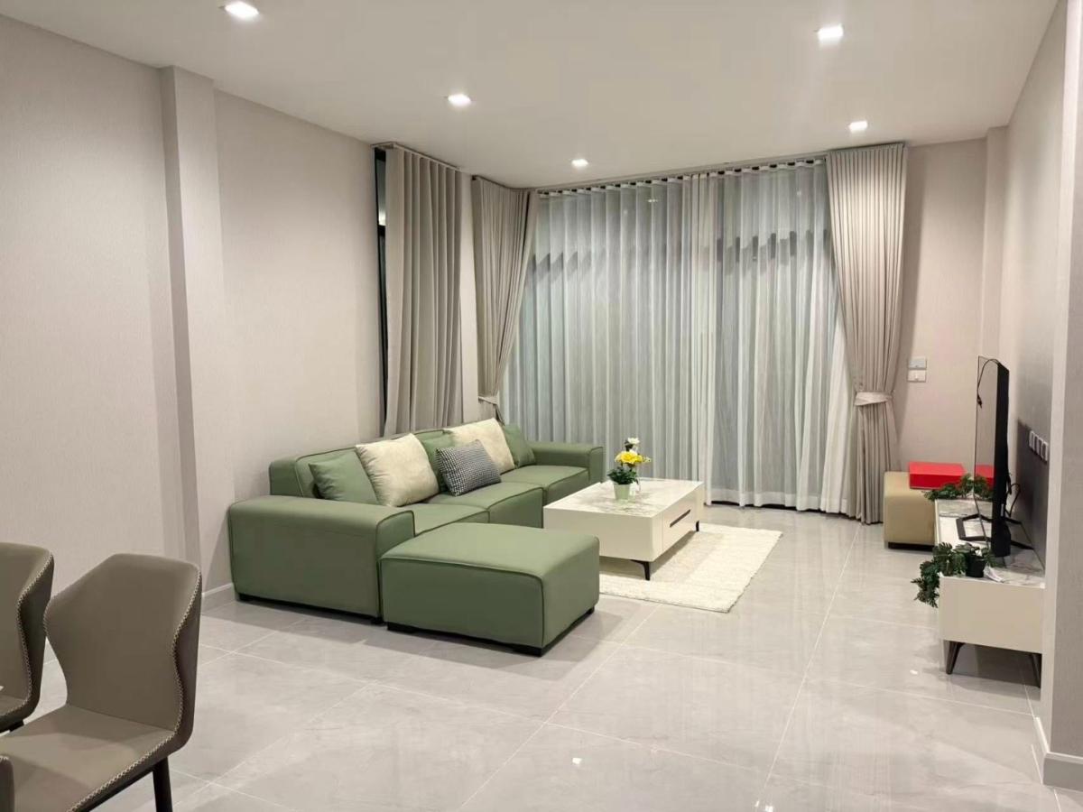 6903-058 ให้เช่า บ้านเดี่ยว บางนา บางพลี โครงการ บางกอก บูเลอวาร์ด บางนา-ศรีนครินทร์ 4 ห้องนอน