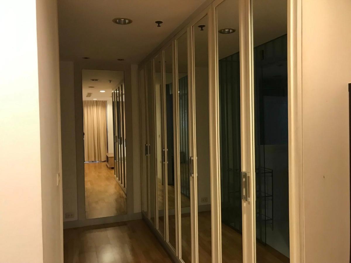 6903-066 Condo for Rent in Ratchadamri-Chidlom area, at The Royal Place 1, next to BTS Ratchadamri 