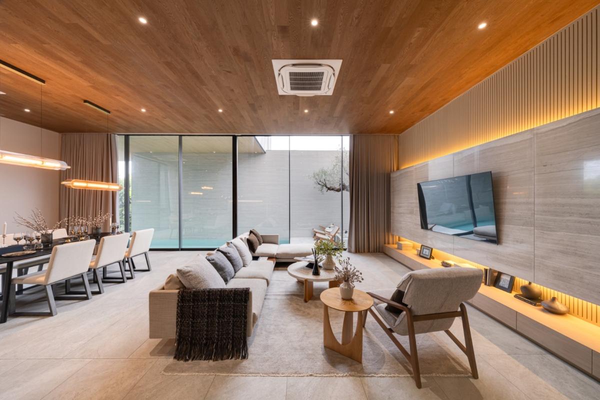 6903-073 ขาย บ้านเดี่ยว 3 ชั้น พร้อมสระว่ายน้ำ ลาซาล บางนา แบริ่ง MOTIF สุขุมวิท-บางนา