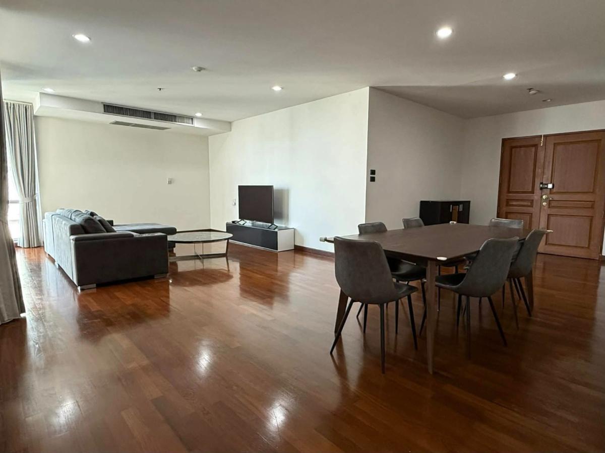 6903-074 Condo for Rent in Ratchadamri-Chidlom area, at Grand Langsuan, next to BTS Ratchadamri