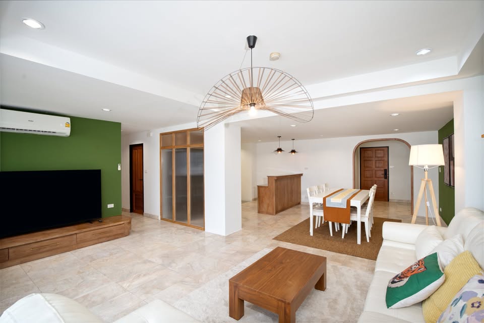 6903-086 Condo for Rent in Nana-Asoke area, at Ruamjai Height, newly renovated, next to BTS Nana