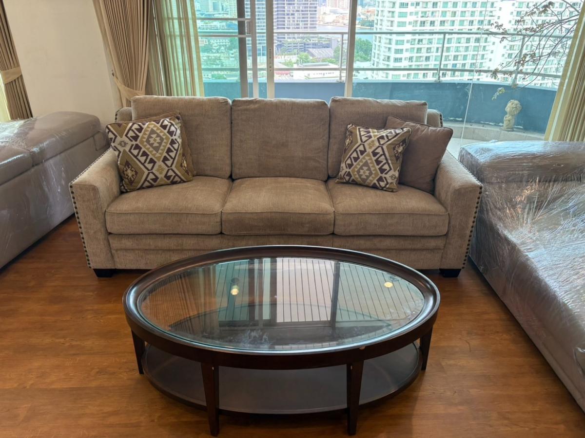 6903-101 Condo for Rent in Sathorn-Charoennakorn area, at Watermark Chaophraya River, BTS Krungthonburi