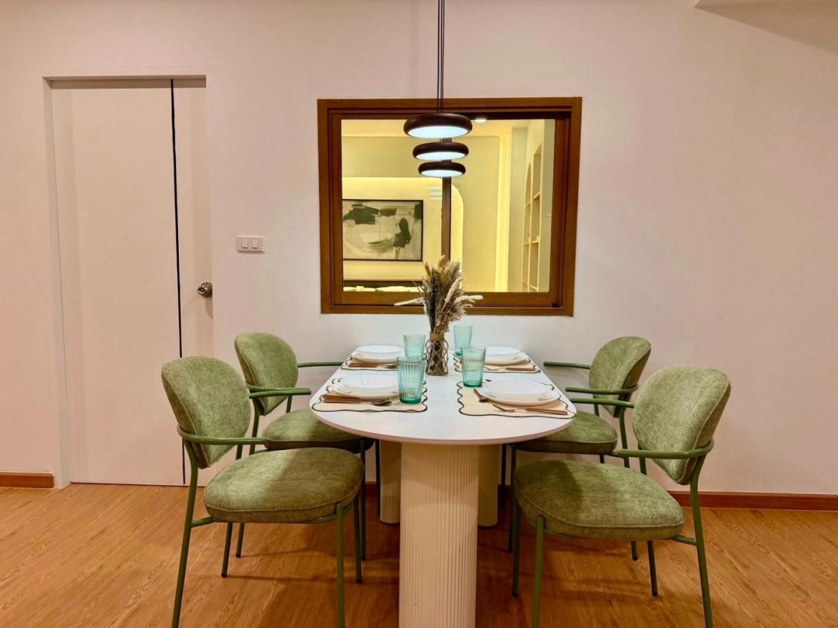 6903-112 ขาย คอนโด อารีย์ สนามเป้า Centurion Park ยูนิตมุม 2 ห้องนอน ใกล้ BTS อารีย์