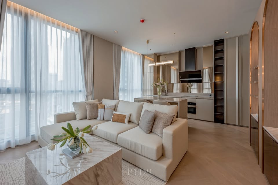 6903-118 Condo for Rent in Sathorn-Lumpini area, THE RESERVE SATHORN, MRT Lumpini