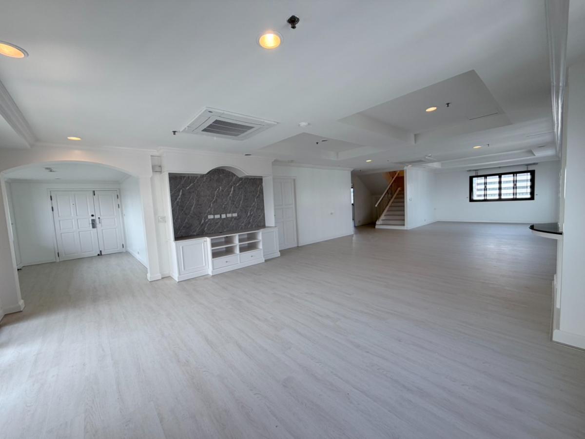 6904-011 Condo for Rent in  Asoke-Phrompong area, at G.P.GRANDE TOWER, BTS Asoke 