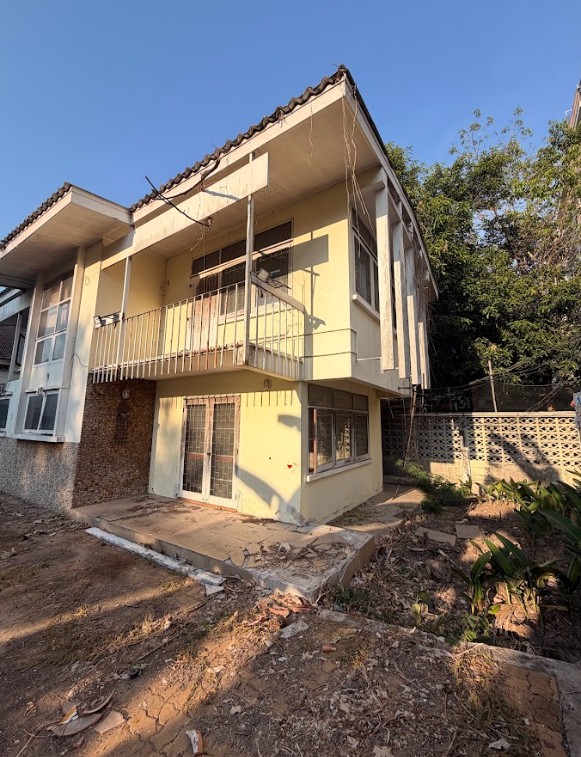 6904-035 ให้เช่า บ้านเดี่ยวสไตล์คลาสสิก 2 ชั้น สำหรับทำธุรกิจ ทองหล่อ ใกล้รพ.สมิติเวช