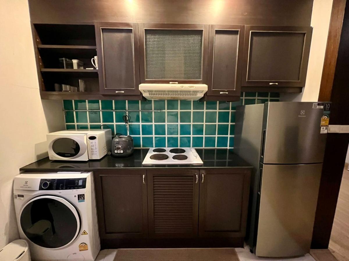 6904-039 Condo for Rent in Charoen Nakorn area, Baan Sathorn - Chaophraya, BTS Saphan Taksin