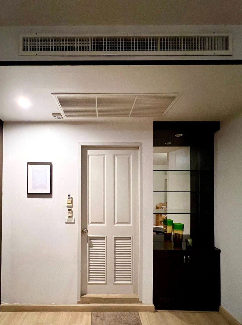 6904-039 Condo for Rent in Charoen Nakorn area, Baan Sathorn - Chaophraya, BTS Saphan Taksin