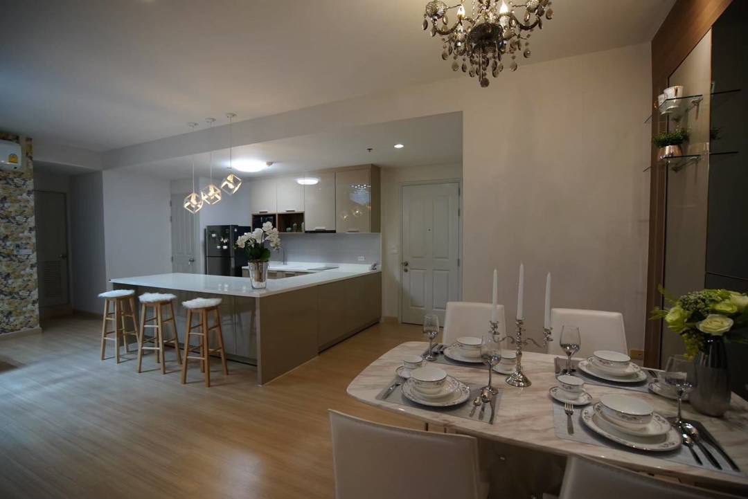 6904-053 Condo for Sale/Rent in Charoen Nakorn area, Baan Sathorn - Chaophraya, BTS Saphan Taksin