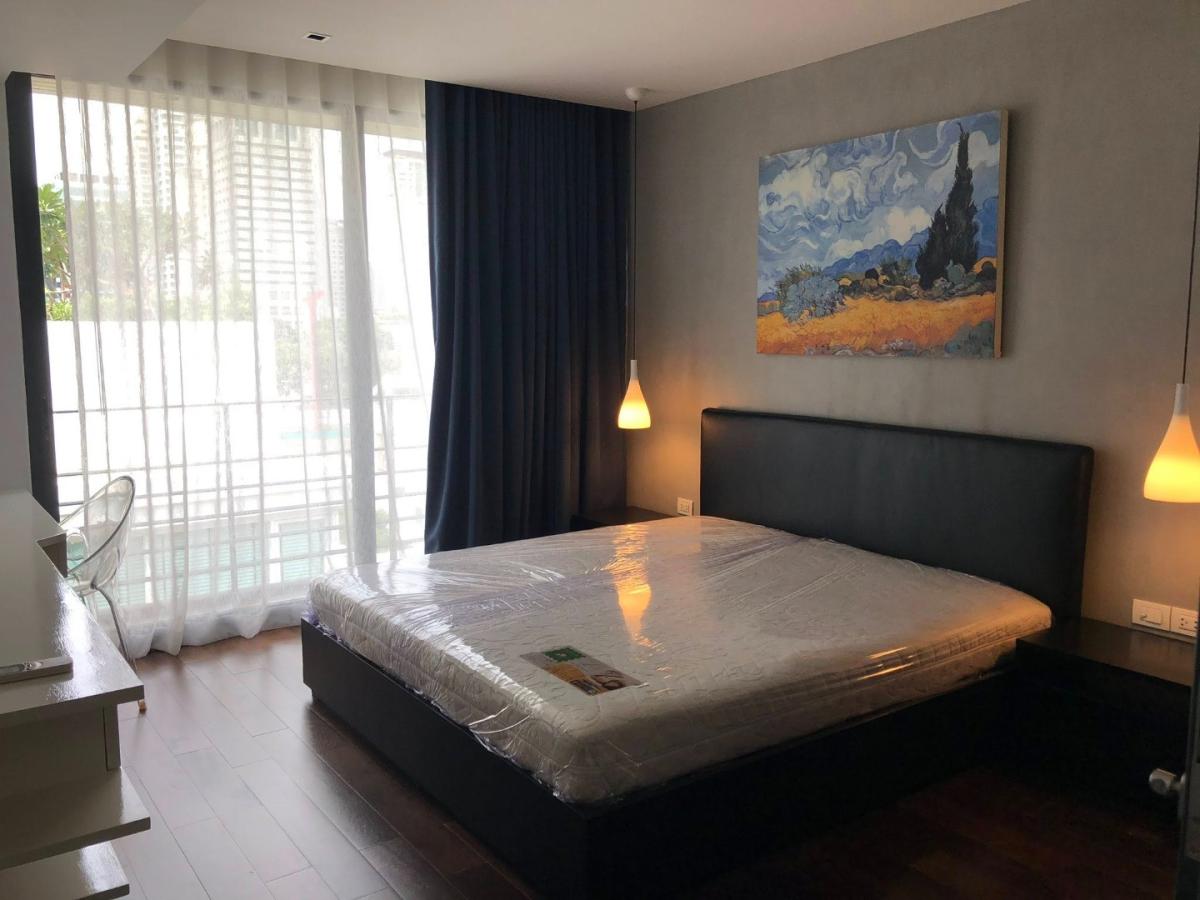 6904-093 Condo for Rent in Sarasin-Langsuan-Chidlom  area, at Noble Ambience Sarasin, BTS Ratchadamri
