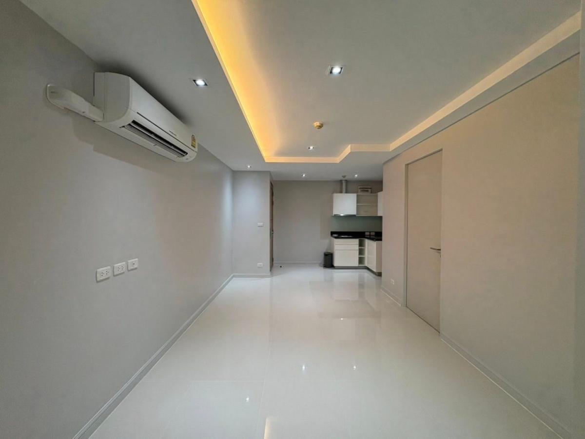 6904-098 Condo for Sale in Phrom Phong area, at Beverly 33, BTS Phrom Phong, Newly renovated