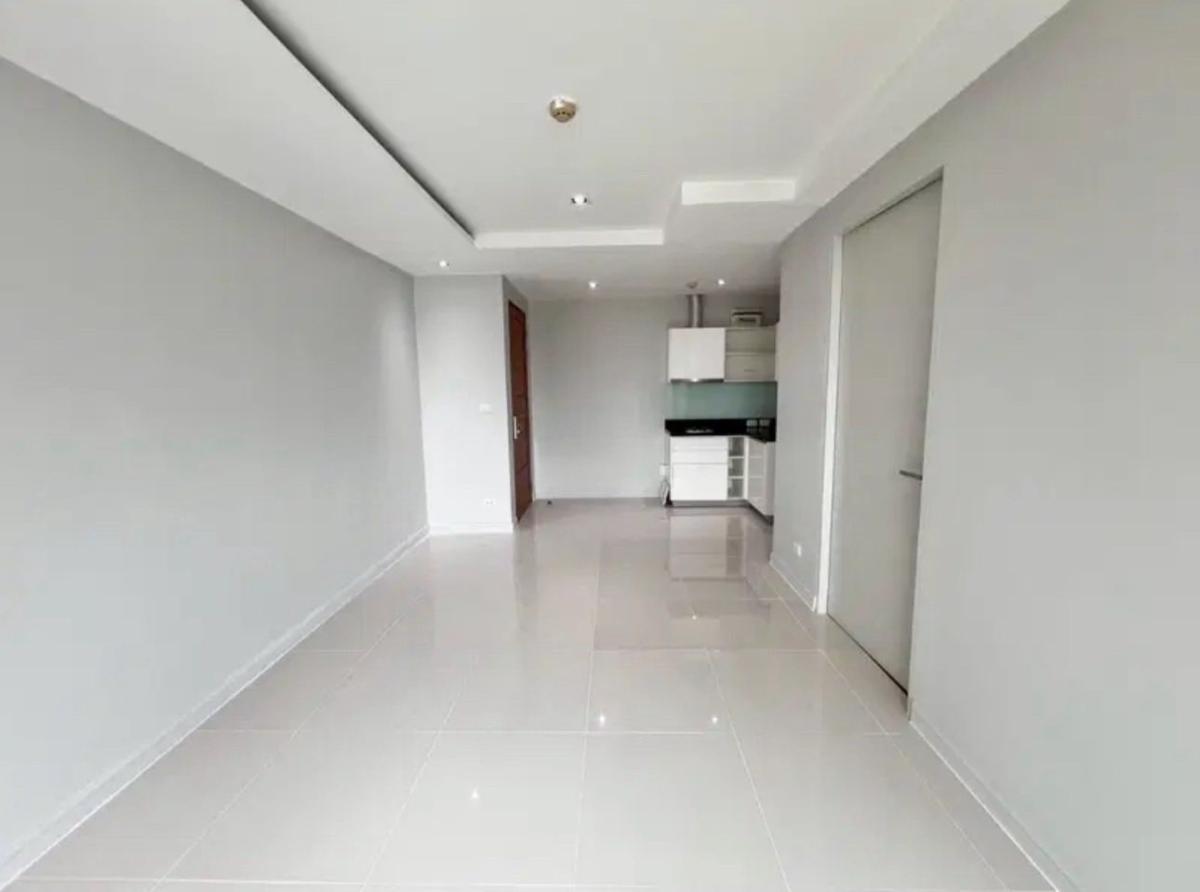 6904-098 Condo for Sale in Phrom Phong area, at Beverly 33, BTS Phrom Phong, Newly renovated