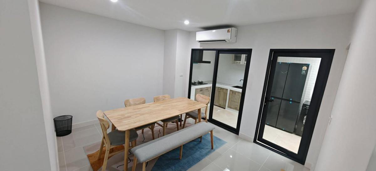 6904-109 ให้เช่า ทาวน์โฮม 3 ชั้น ลาดพร้าว บางกะปิ บ้านกลางเมือง ลาดพร้าว 101 ใกล้ MRT ลาดพร้าว 101