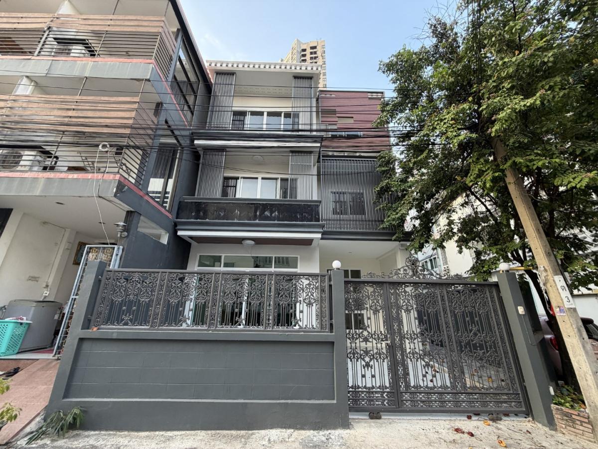 6905-006 Pet-friendly Townhome for Rent located in Phrakanong, Casa Pacífica, BTS Phrakanong
