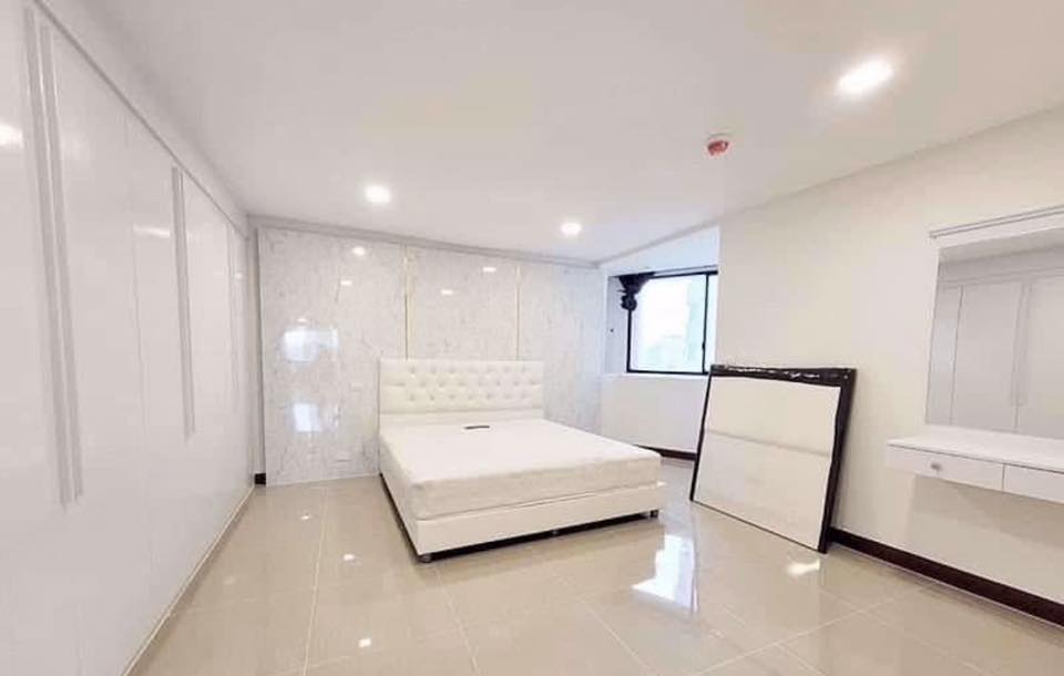 6905-013 Condo for Sale in Phrompong-Thonglor area, at PRESIDENT PARK SUKHUMVIT 24, next to BTS Phrompong