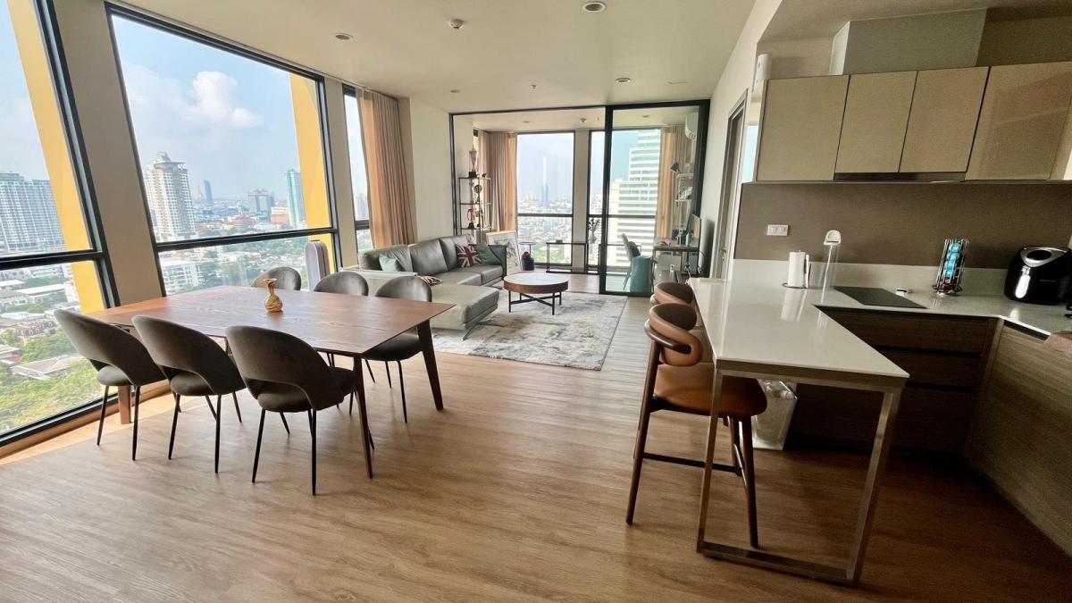 6905-029 Condo for Sale in Sathorn, at The Issara Sathorn, BTS Saint Louise
