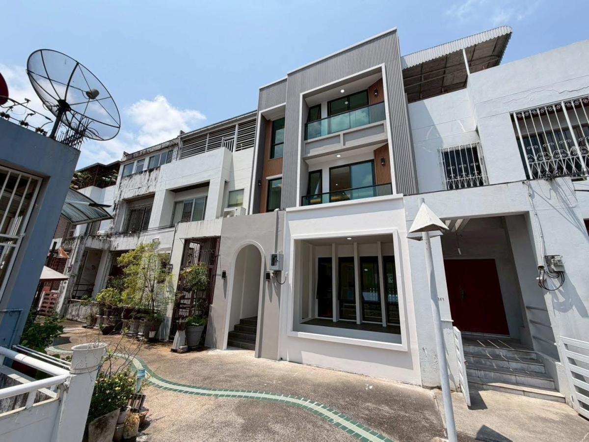 6905-051 ขาย ทาวน์โฮม 4.5 ชั้น มีลิฟท์ส่วนตัว ปุณณวิถี สุขุมวิท101 PROMINENT PLACE ใกล้ BTS ปุณณวิถี