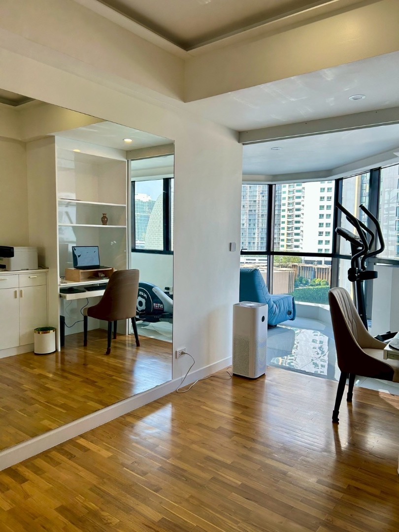 Condo for Sale in Phrompong-Thonglor area, at PRESIDENT PARK SUKHUMVIT 24, next to BTS Phrompong